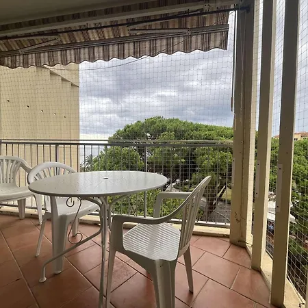 2 Pieces Climatise Avec Balcon Et Vue - Fr-1-308-13 *