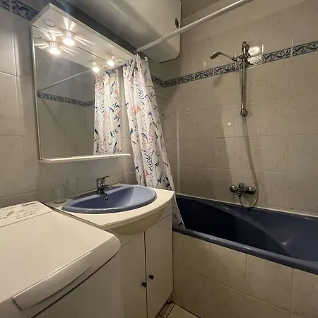 2 Pieces Climatise Avec Balcon Et Vue - Fr-1-308-13 شقة