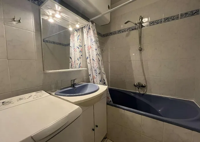 2 Pieces Climatise Avec Balcon Et Vue - Fr-1-308-13 شقة